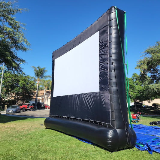 3. Professional INTIMATE XL Series Outdoor Movie Screen